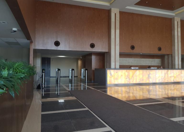 Victory Park Plazа: Вид лобби